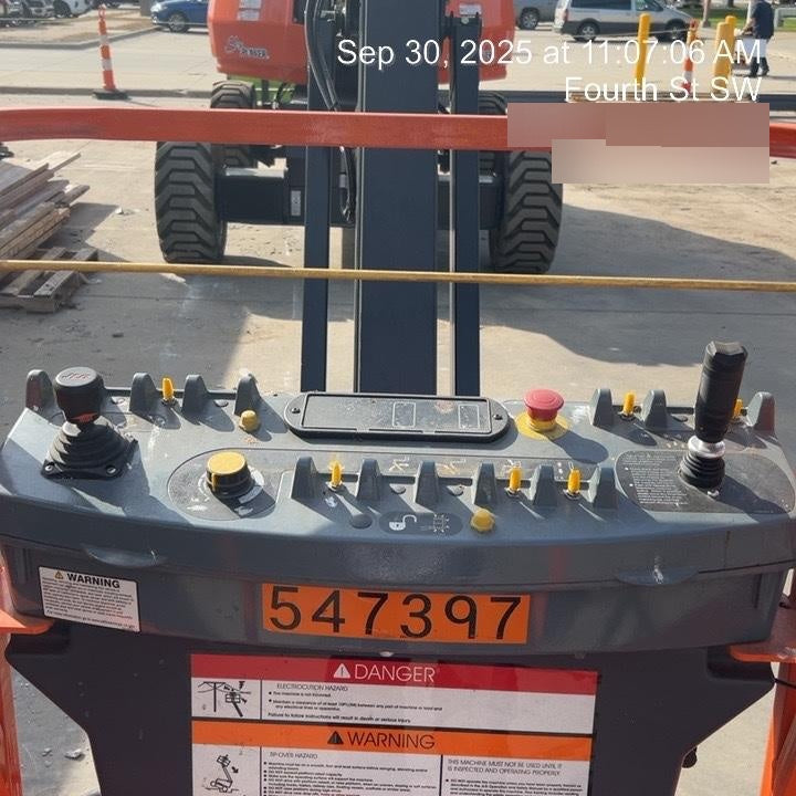 2025 JLG 660SJ