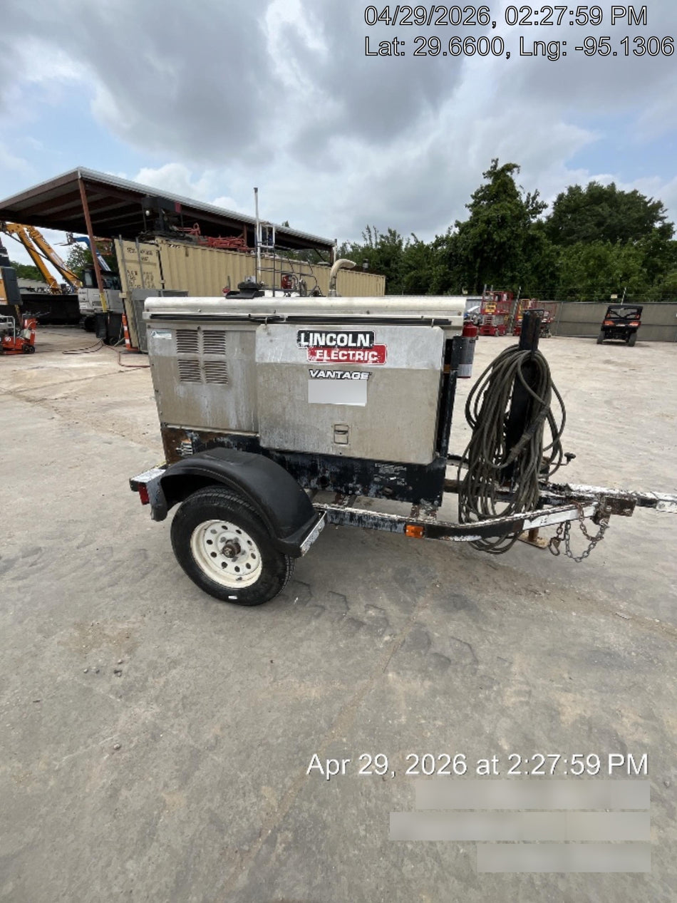 2019 Lincoln Electric Vantage 322 Lincoln Vantage 322 Welder w/Trailer, Light Kit, Cable Rack