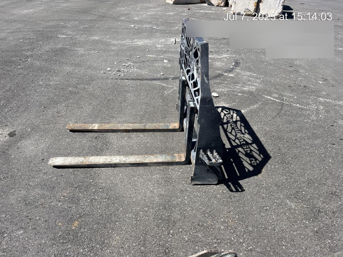 2020 PALADIN 48" Pallet Forks - Paladin