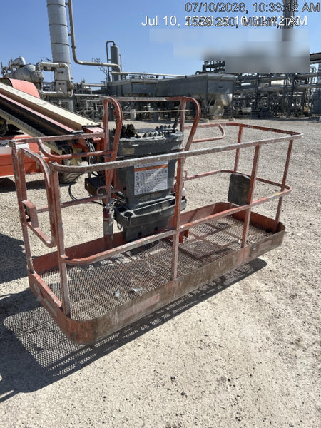 2021 JLG 600S