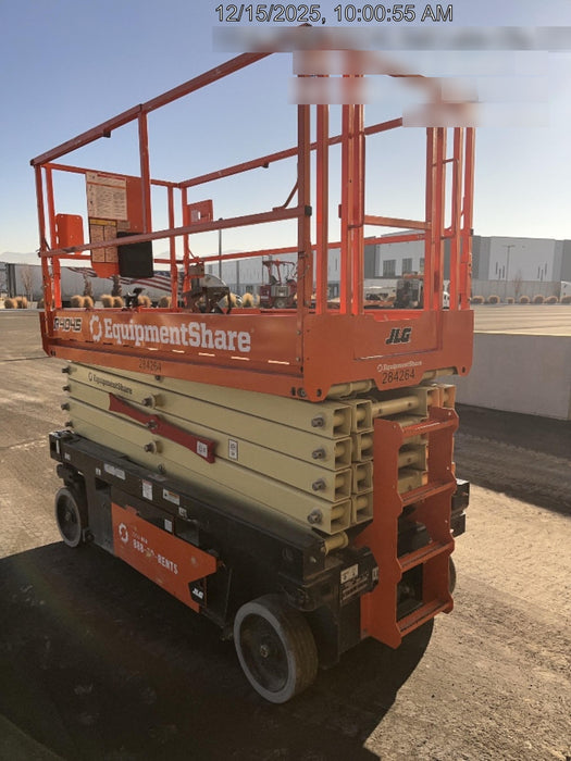 2022 JLG R4045