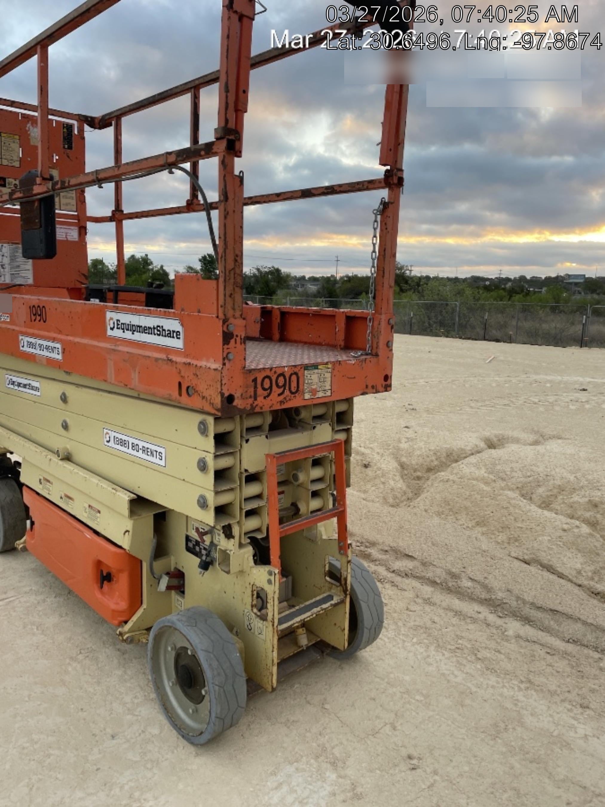 2016 JLG 2632ES