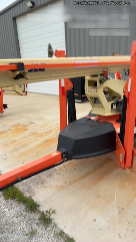 2022 JLG T350