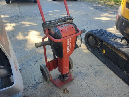 2021 HILTI TE 3000-AVR