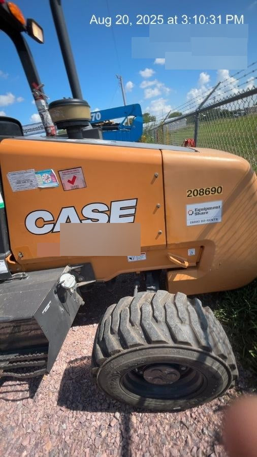 2022 CASE 588H