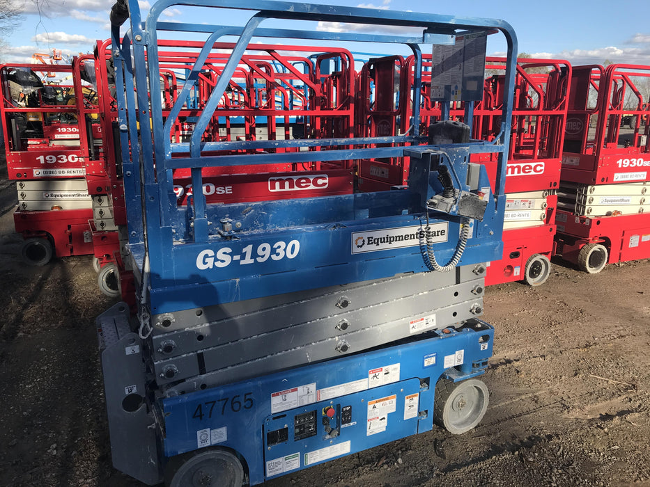 2019 Genie GS-1930 Fixed Rails with Chain Entry