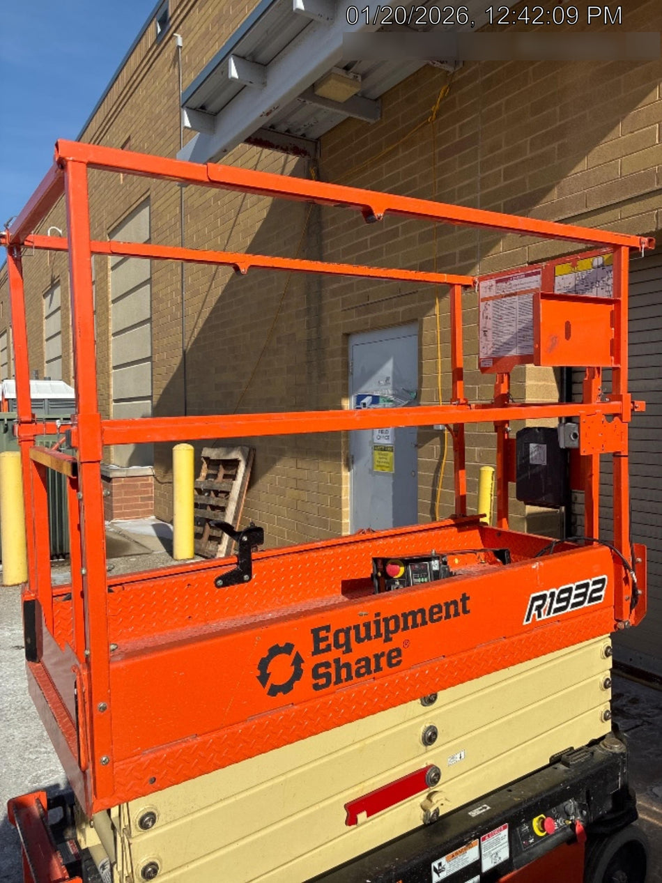 2022 JLG R1932