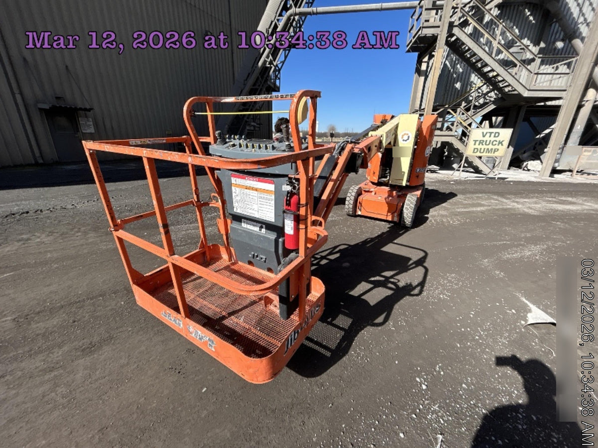 2019 JLG E300AJP