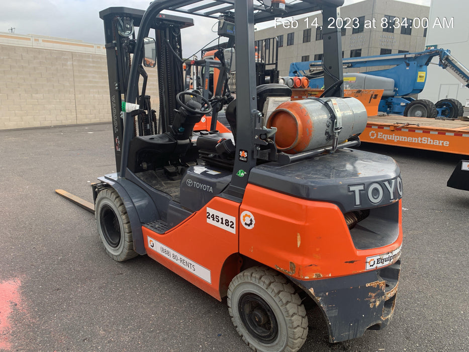 2022 TOYOTA 8FGU25 LP w/ Scale