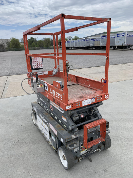 2019 Skyjack SJIII-3219 Stand. w/Trojan Batteries