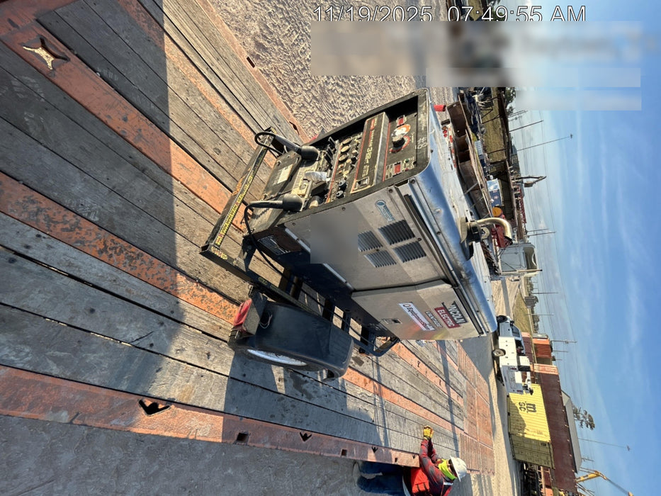 2019 Lincoln Electric Vantage 322 Welder Ready-Pak 3, Two wheel trailer, Fender and Light kit, Cable Rack