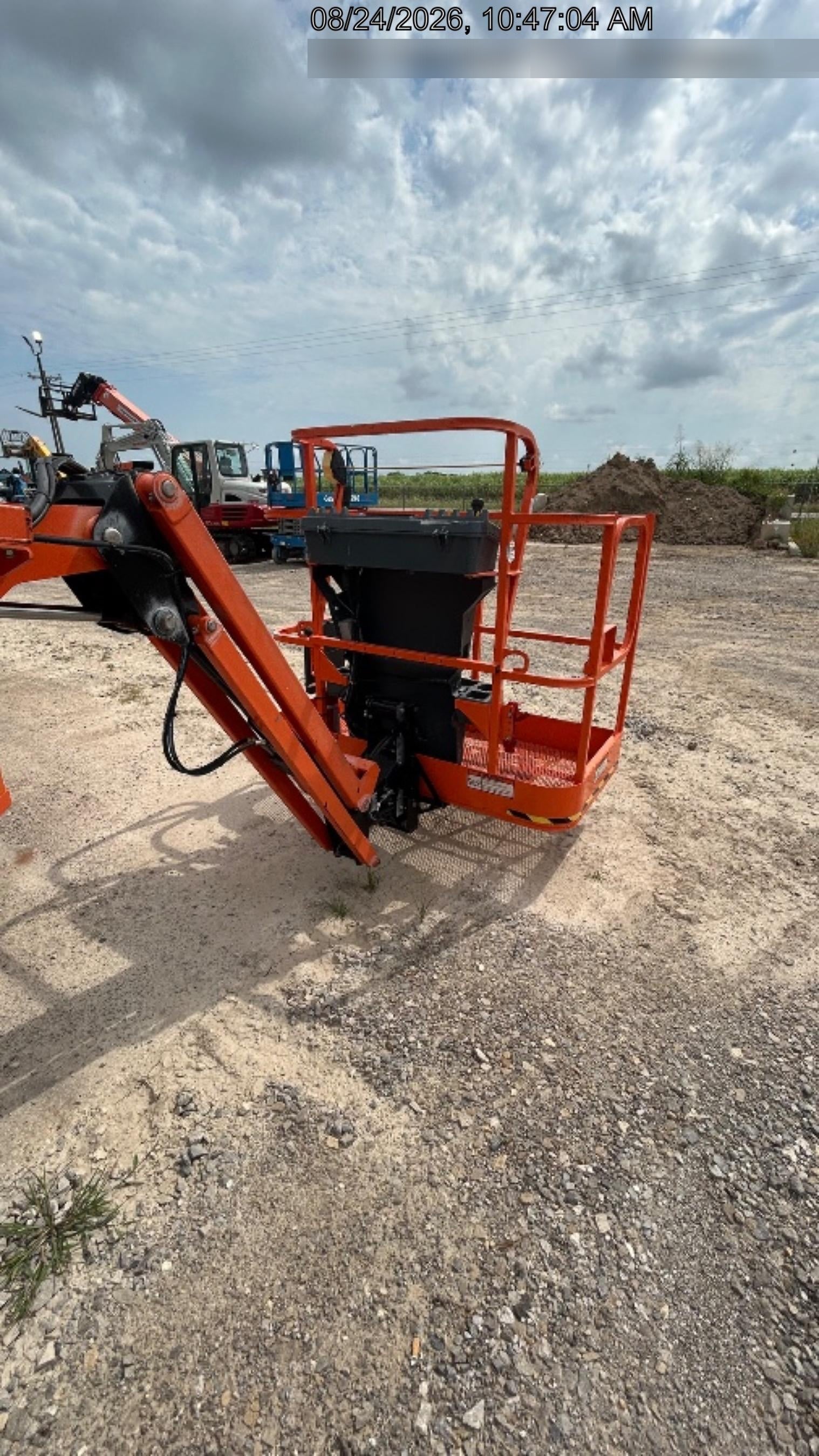2021 JLG E450AJ