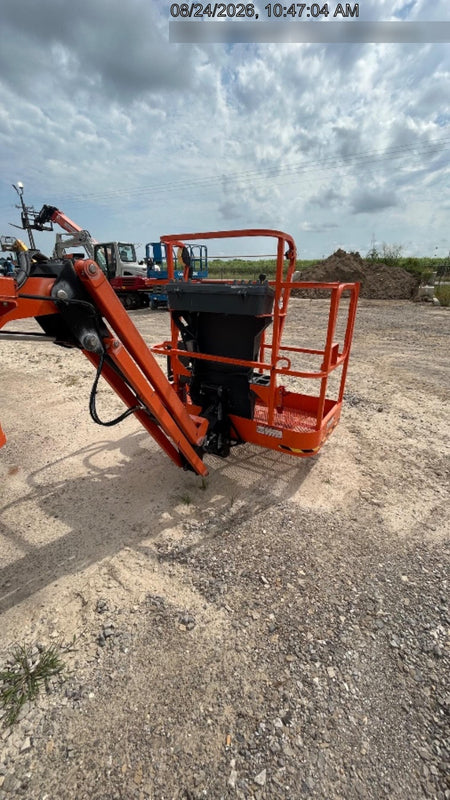 2021 JLG E450AJ
