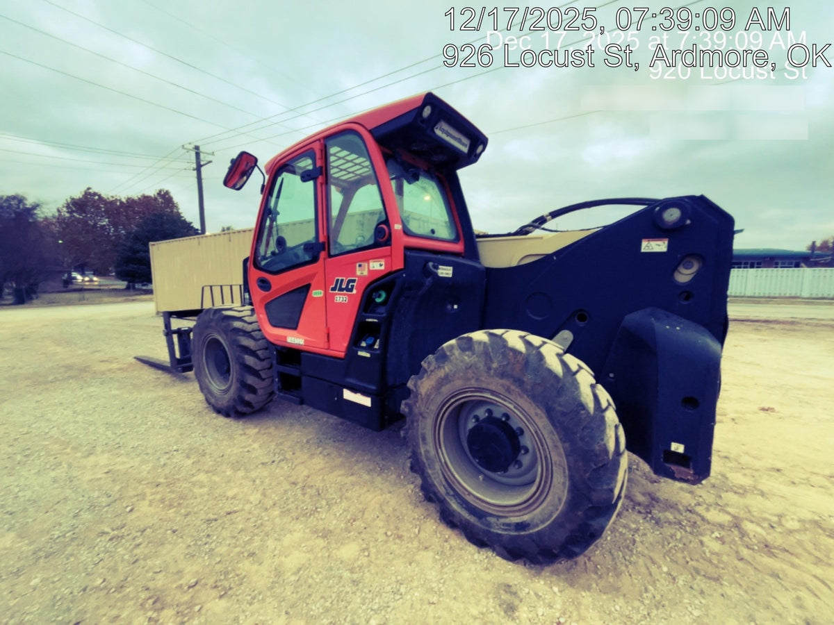2021 JLG 1732