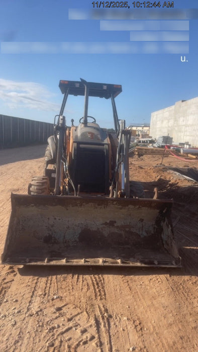 2019 Case 570N EP Canopy, 4WD, GP Front Bucket, Dual Tilt Cylinder, 84" Box Blade w/ Scarifier, Wheel Weights, Beacon