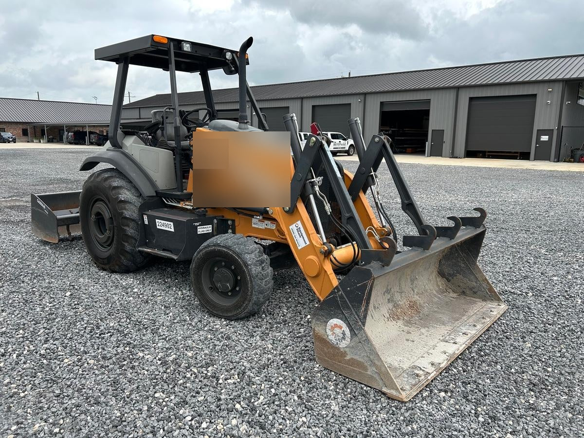 2022 CASE 570N EP