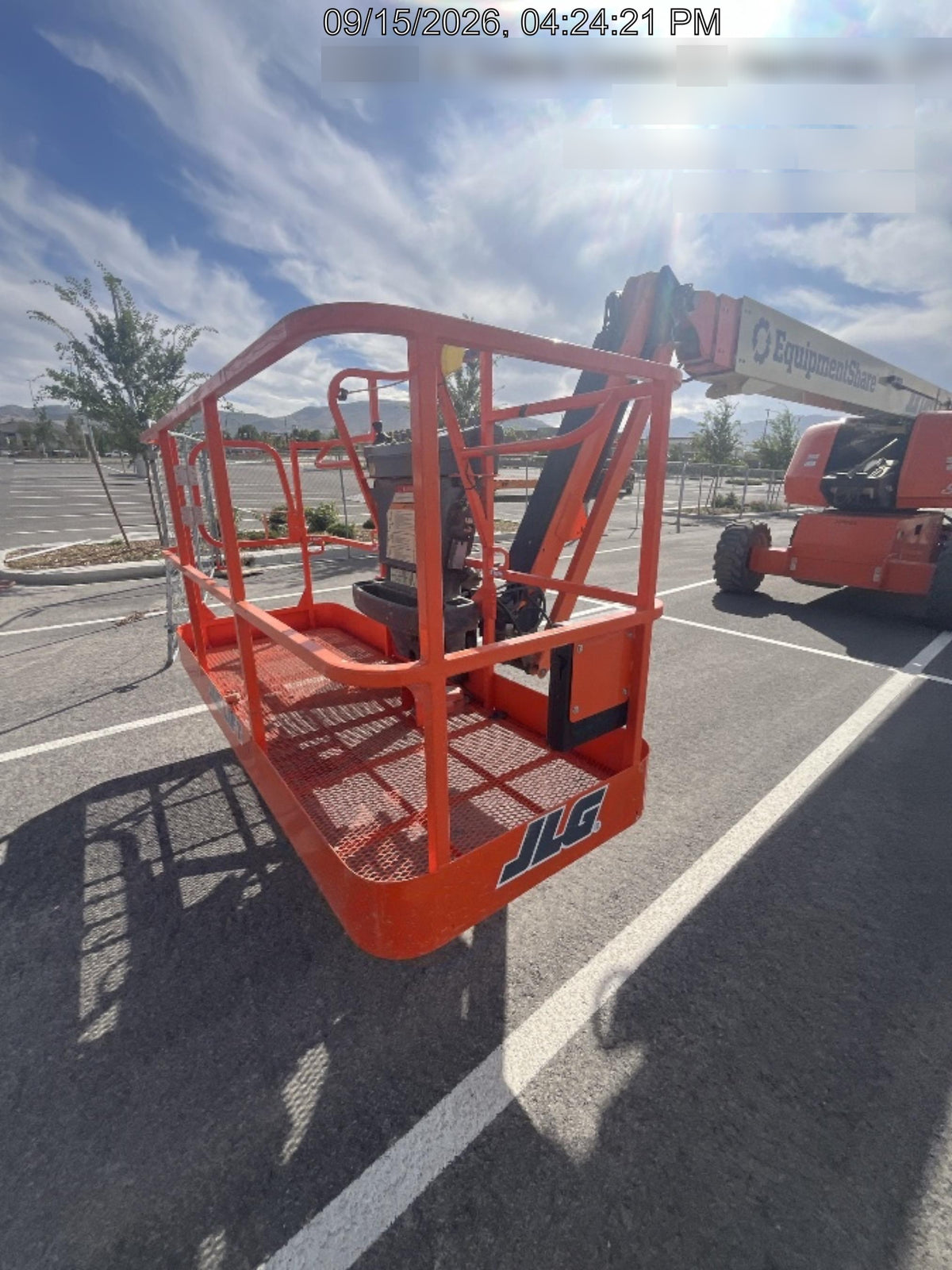 2022 JLG 660SJ