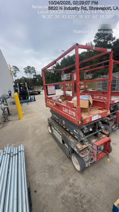 2018 Skyjack SJIII-3219 Skyjack SJIII3219 Scissor Lift w/Trojan Batteries