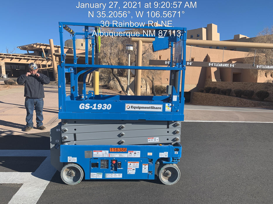 2020 Genie GS-1930 Solid Non Marking Tires, Beacon, Folding rails with half height swing gate