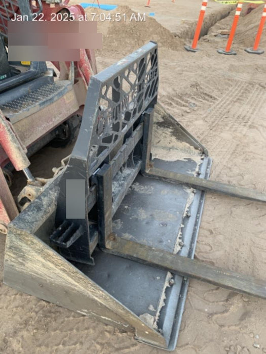 2020 PALADIN 48" Pallet Forks - Paladin