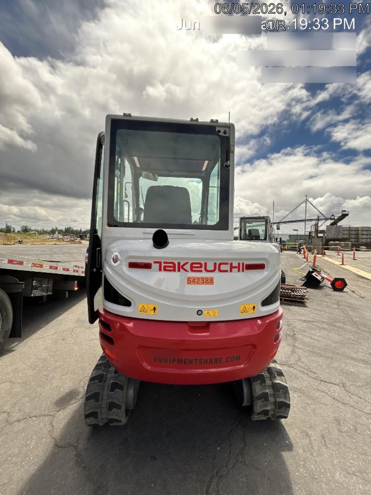 2025 TAKEUCHI TB235-2CR
