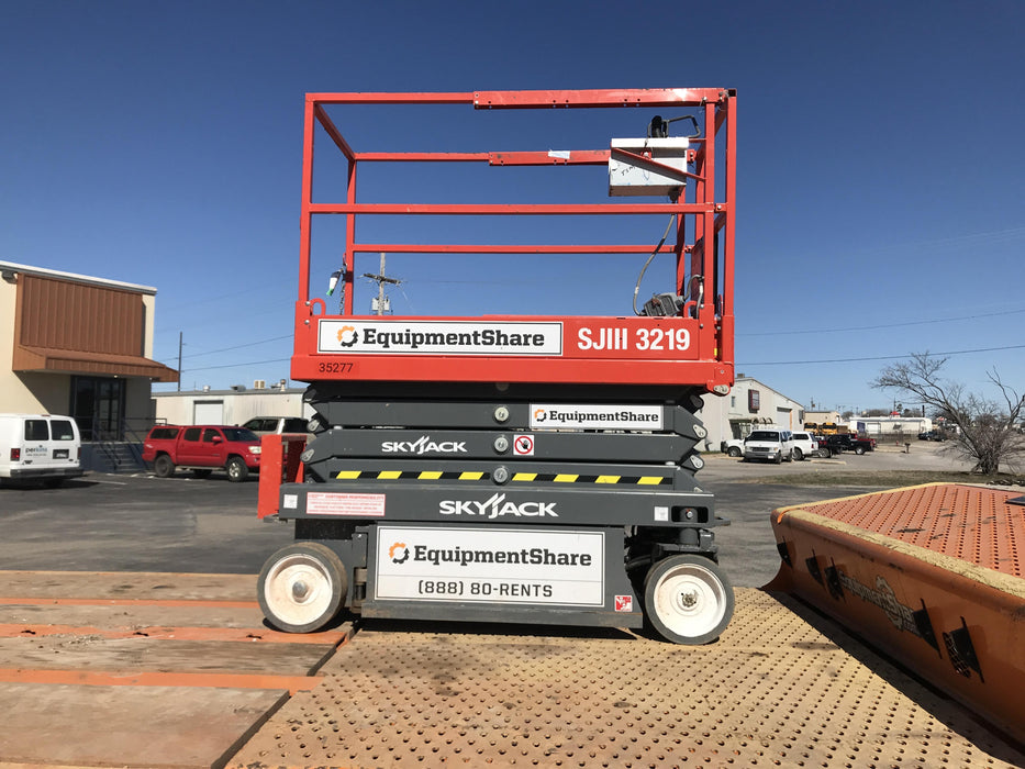 2019 Skyjack SJIII-3219 Standard Options, Trojan Batteries