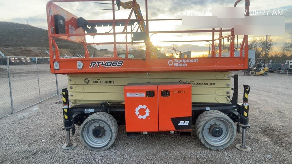 2023 JLG RT4069