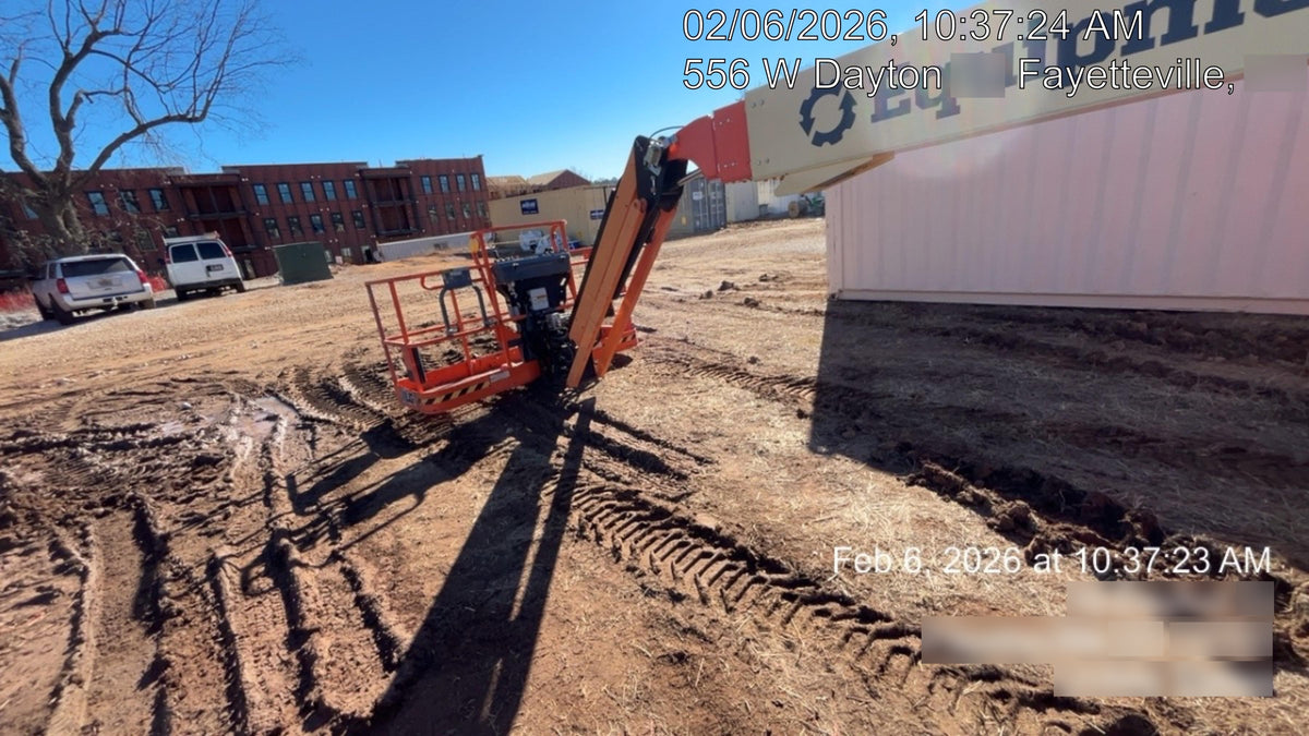 2022 JLG 660SJ