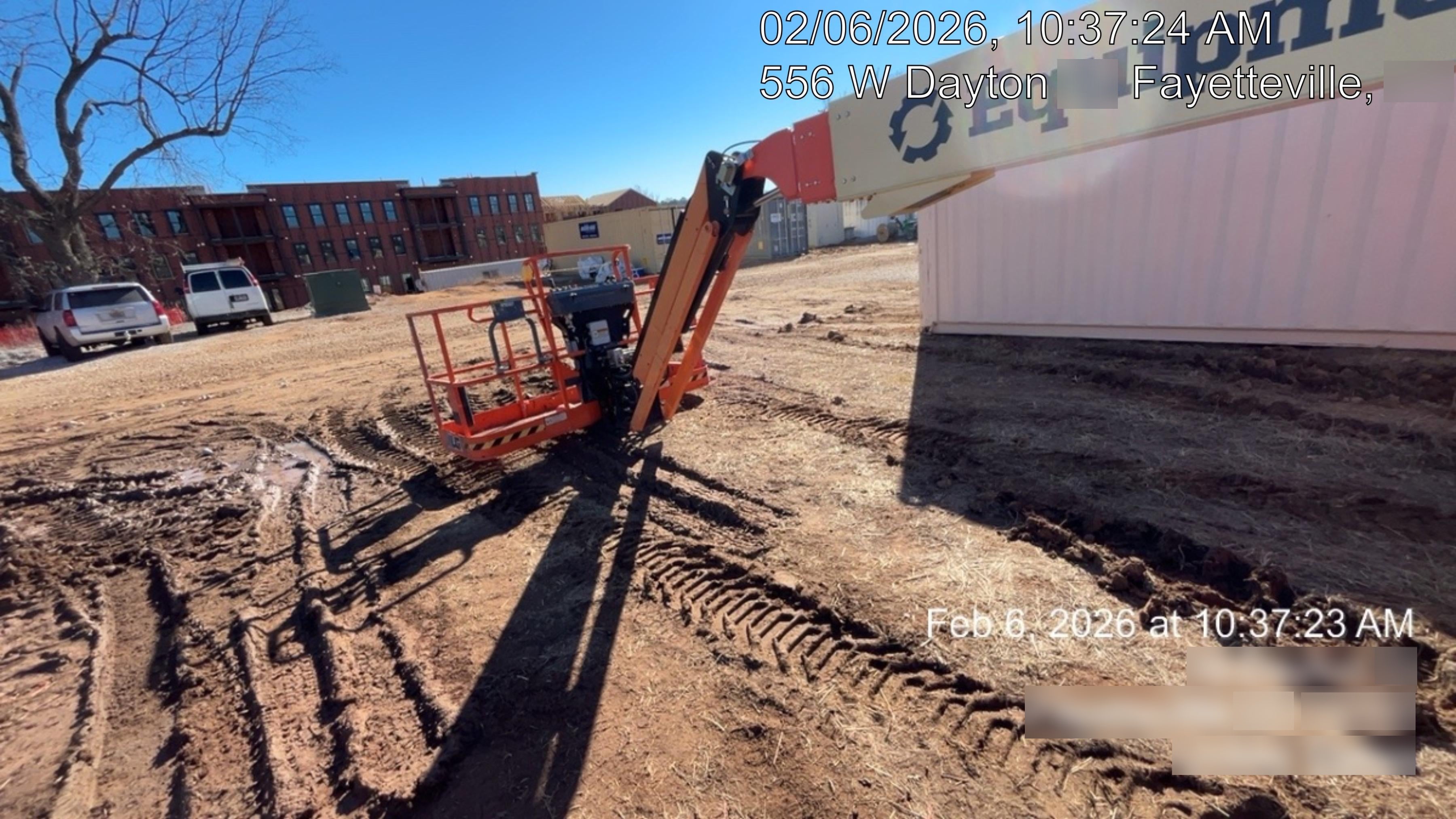 2022 JLG 660SJ