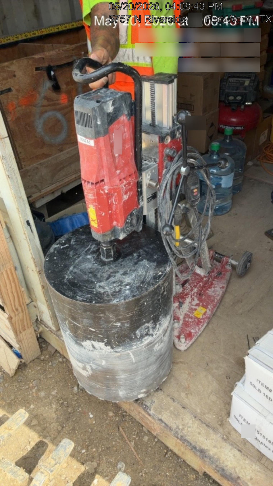 2023 HILTI DD250E