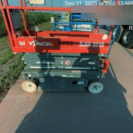 2017 Skyjack SJIII-3219 Skyjack SJ3219, Trojan Battery Set, Extended Warranty 5yr/5k hr