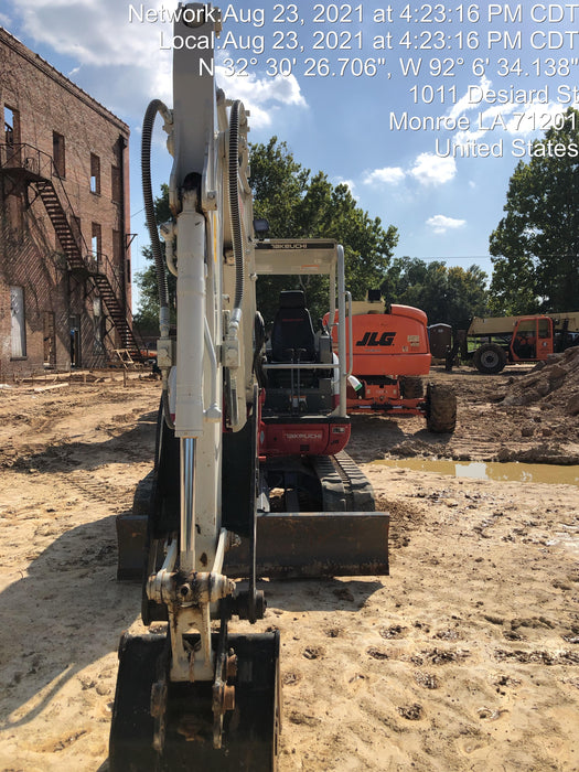 2021 TAKEUCHI TB250-2