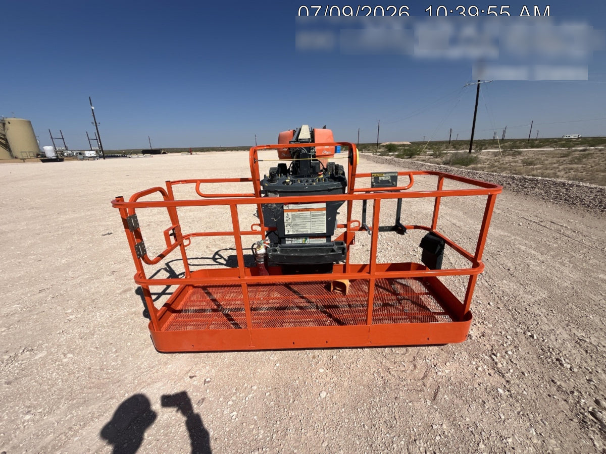 2024 JLG 660SJ