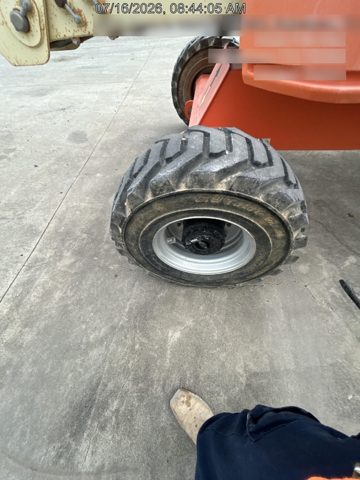 2019 JLG 450AJ