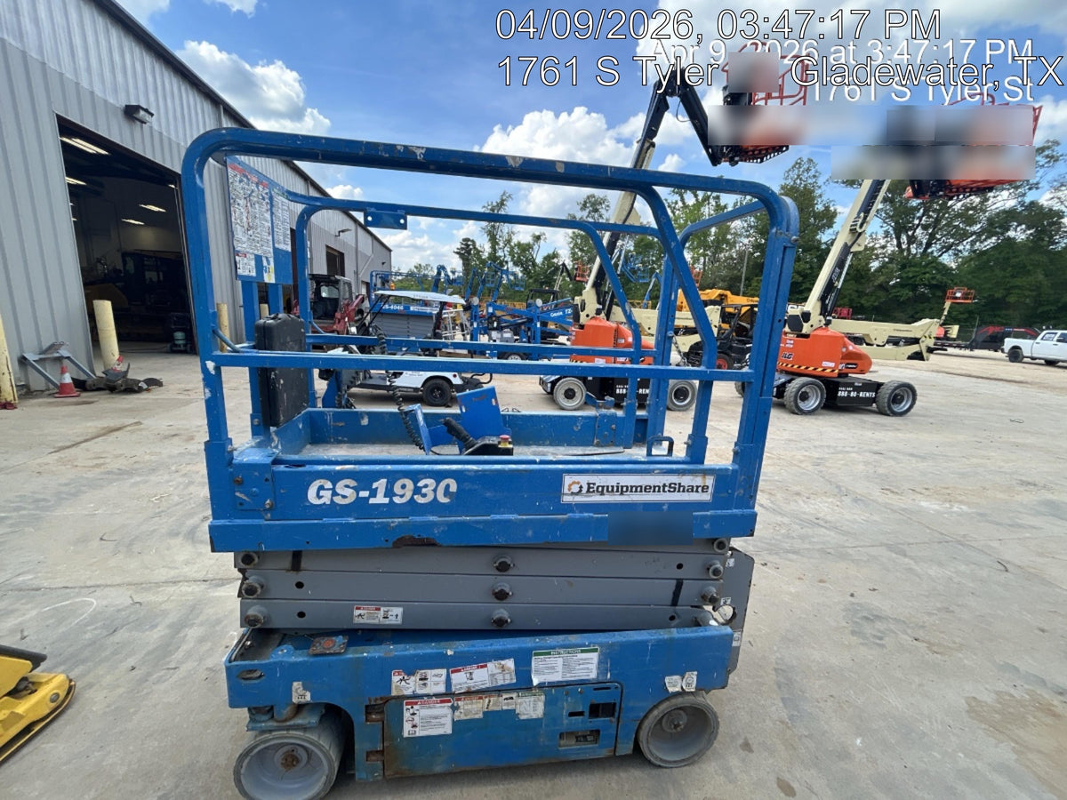 2019 Genie GS-1930 Fixed Rails with Chain Entry