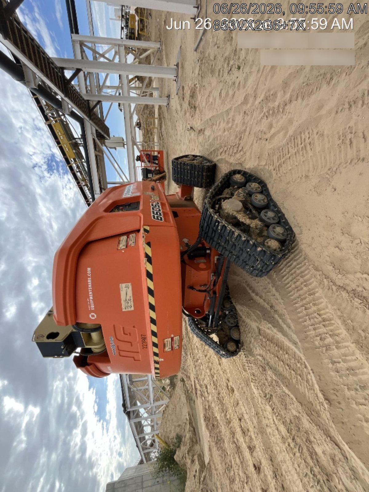 2022 JLG 660SJ Quad Track