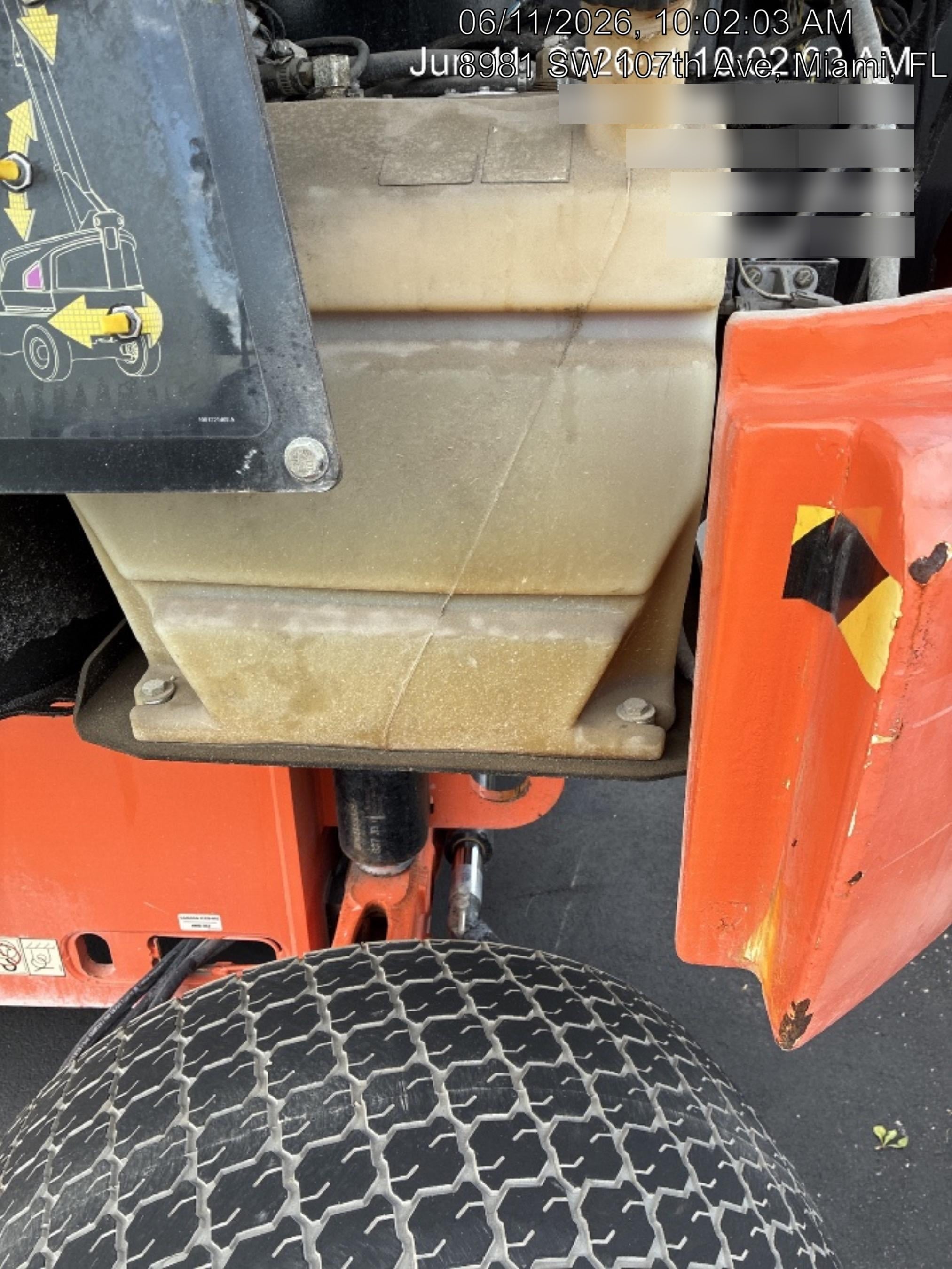 2021 JLG 400S