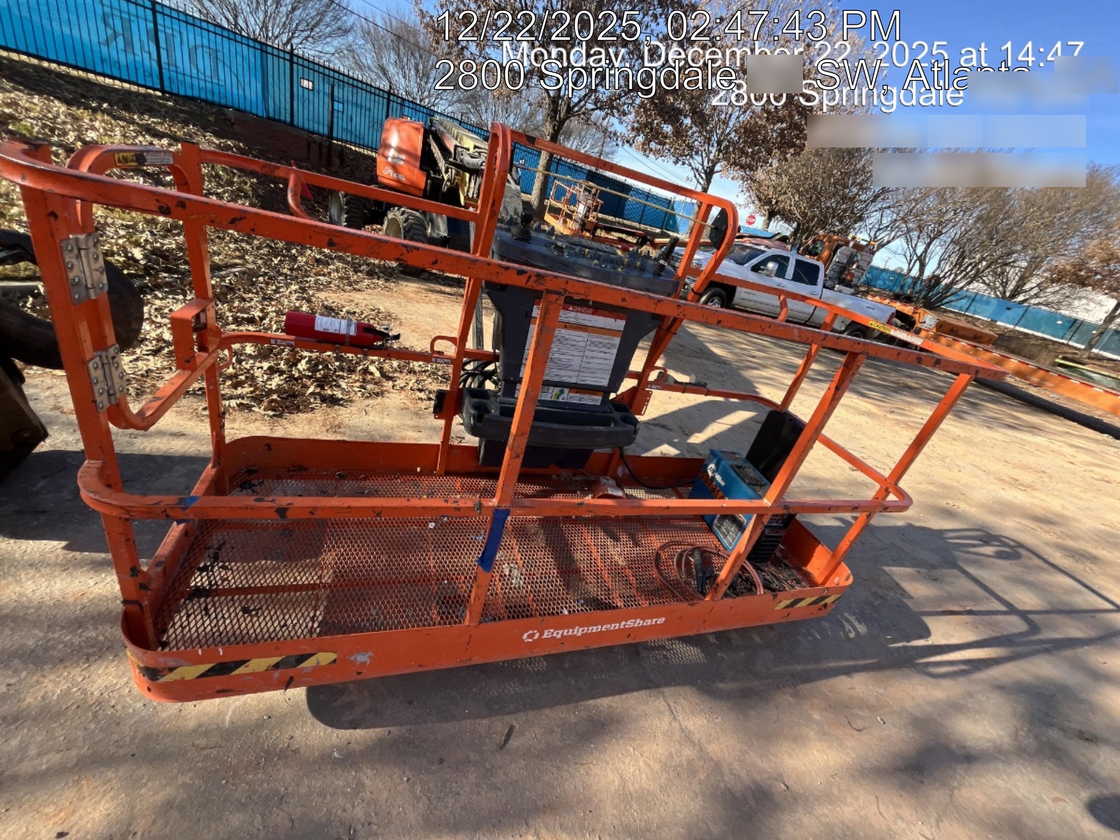 2023 JLG 660SJ
