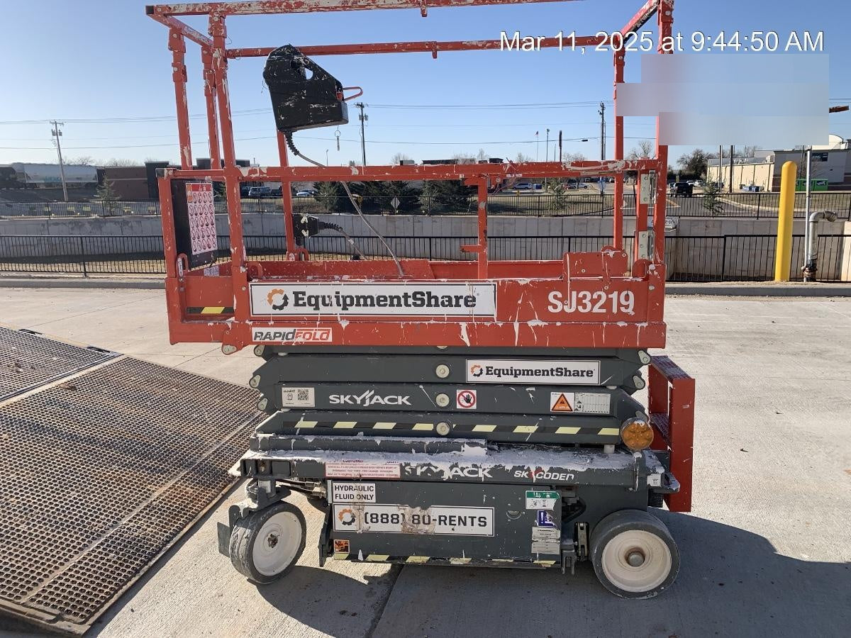 2023 SKYJACK SJ3219