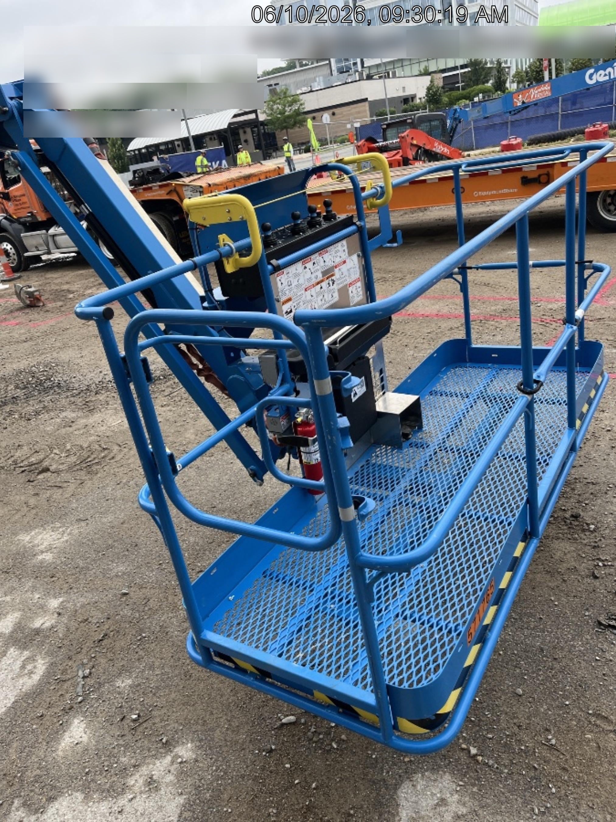 2025 GENIE Z-80/60