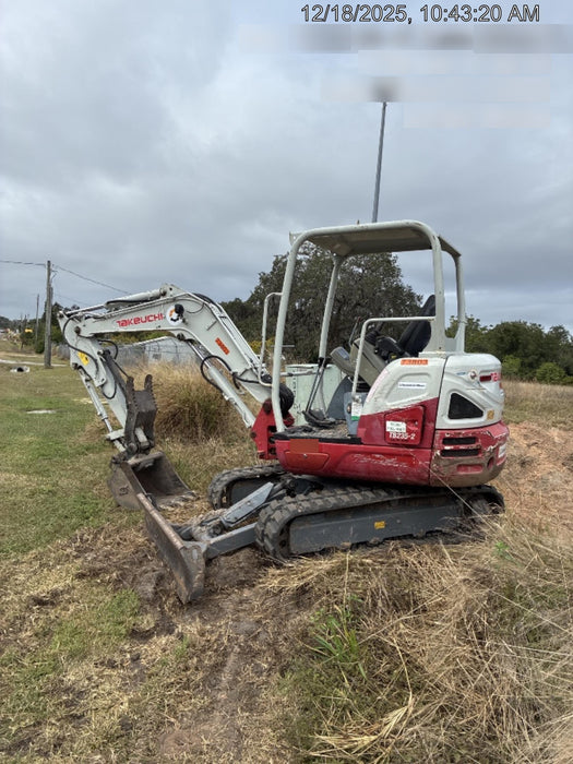 2020 TAKEUCHI TB235-2R