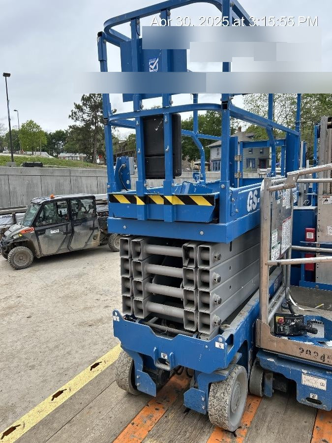 2022 GENIE GS-3232