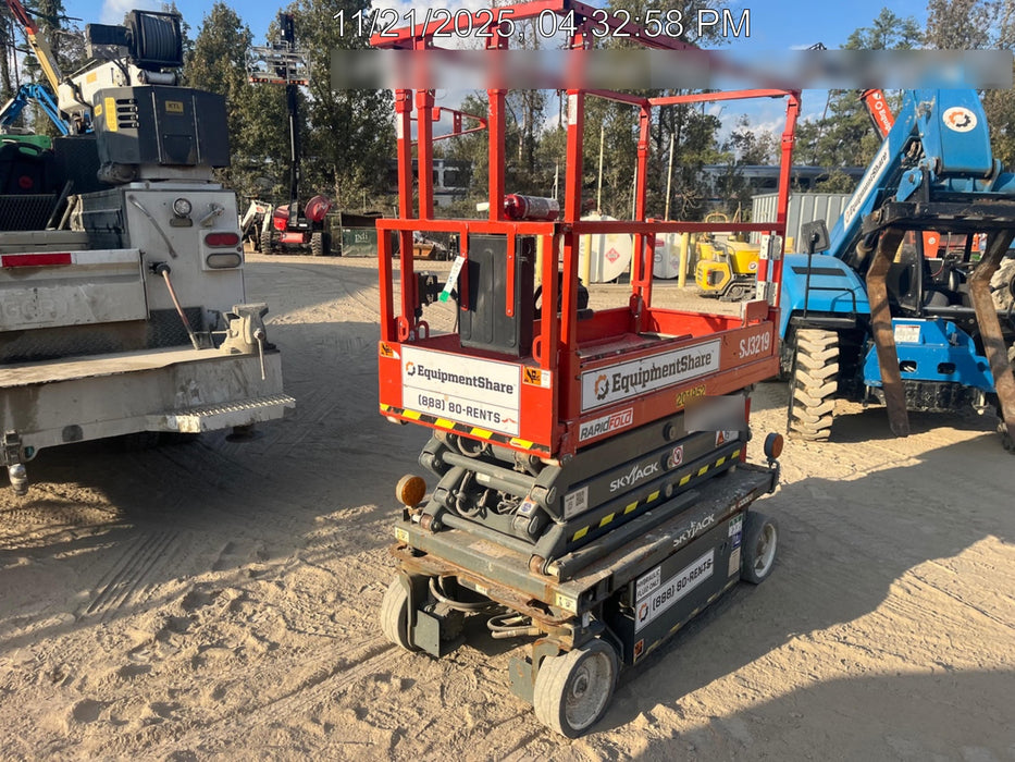 2021 SKYJACK SJ3219