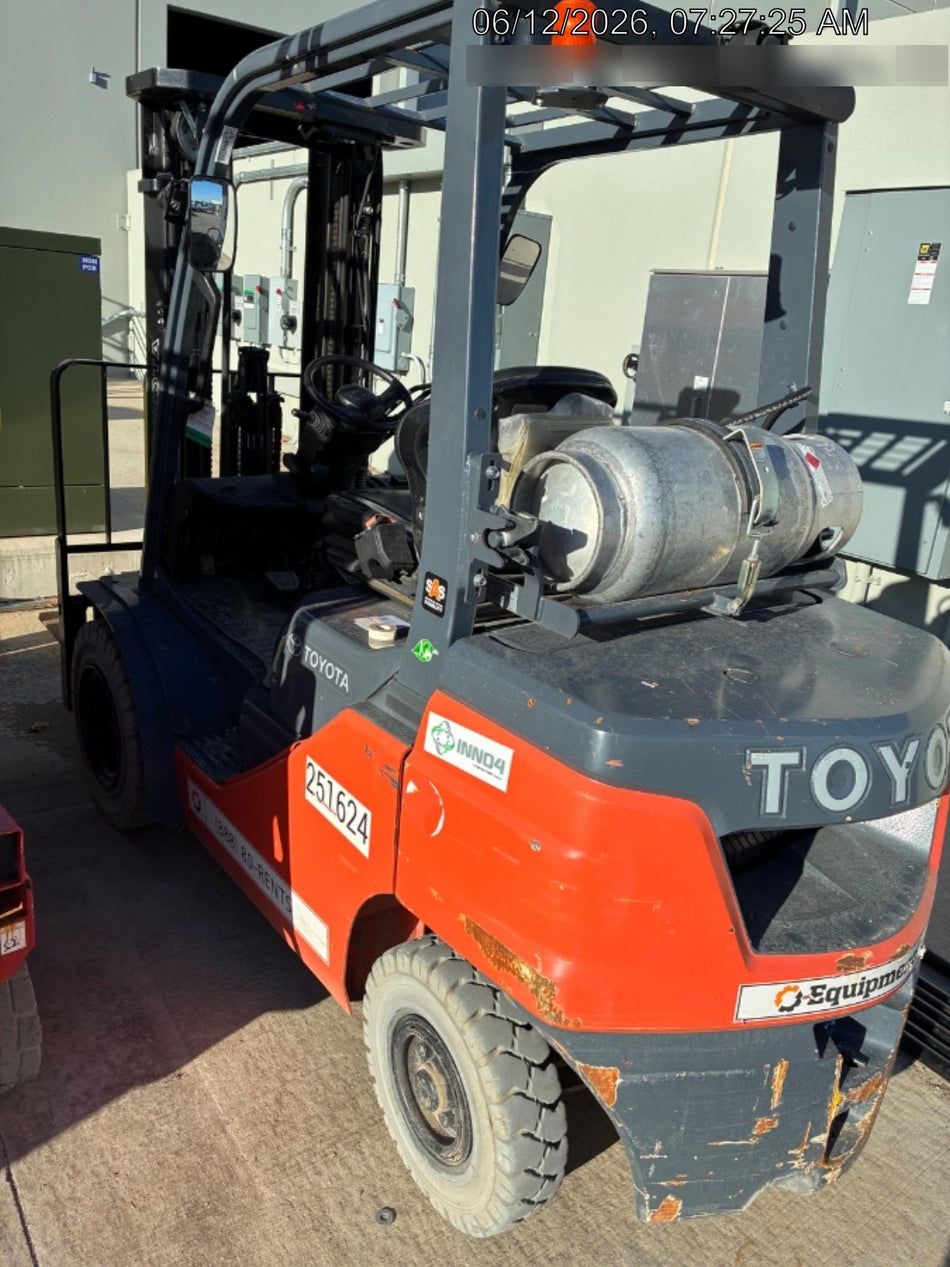 2022 TOYOTA 50-8FGU25