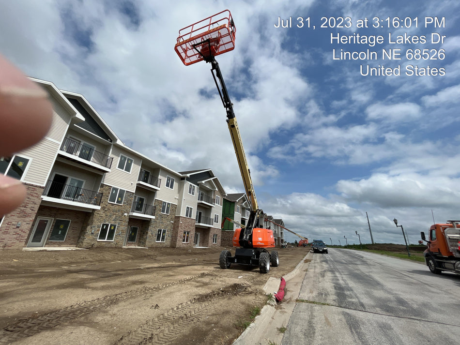 2023 JLG 660SJ