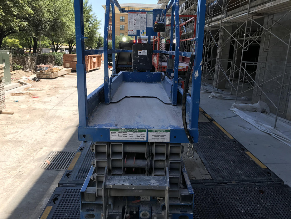 2019 Genie GS-1930 Fixed Rails with Chain Entry