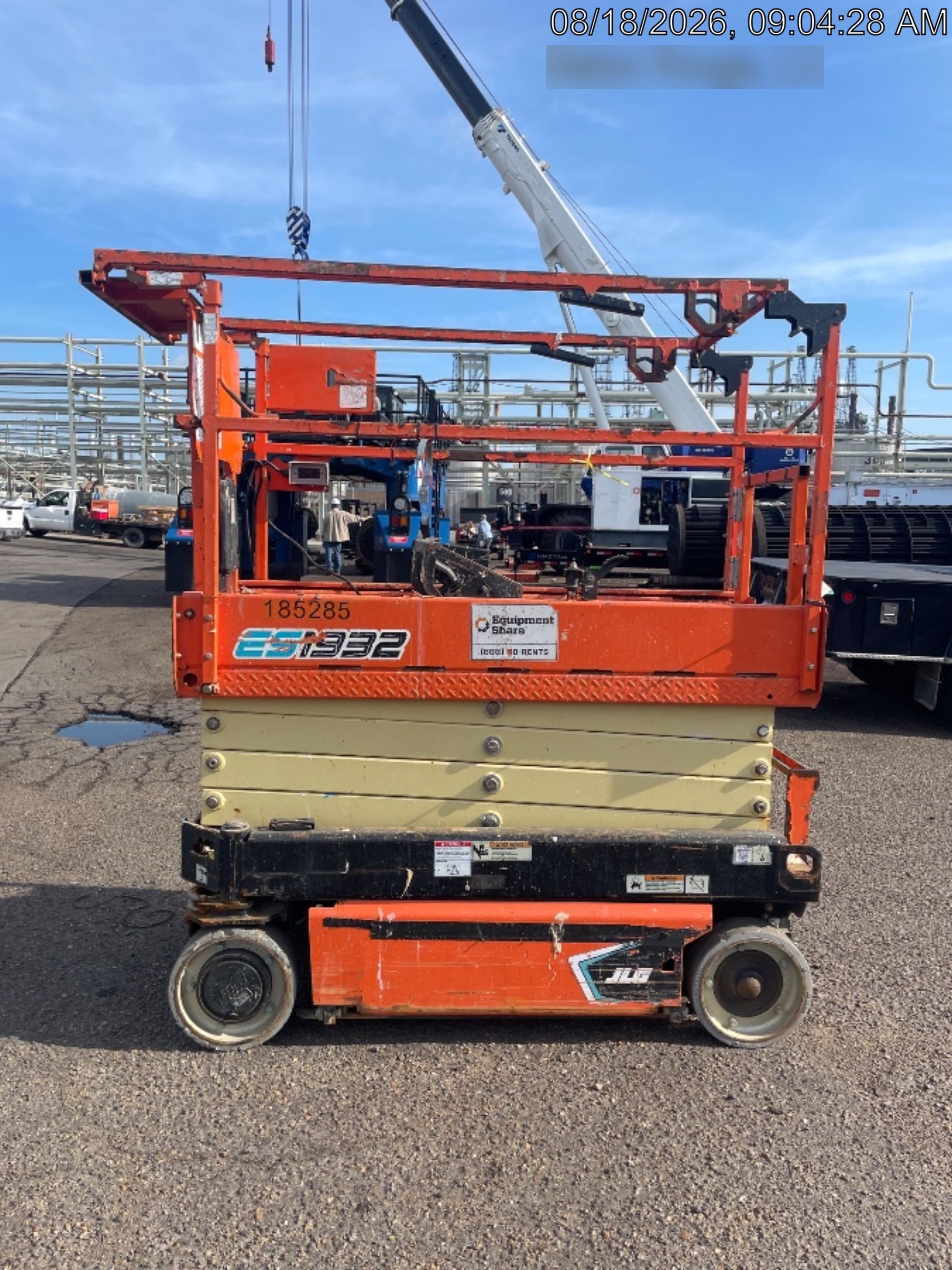 2021 JLG ES1932