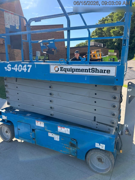 2018 GENIE GS-4047
