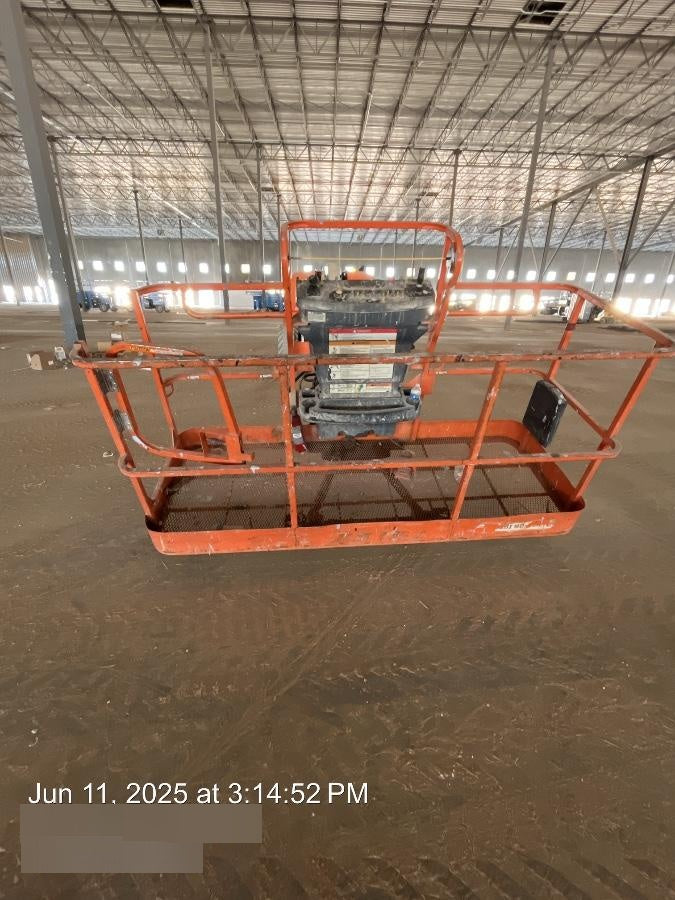 2021 JLG 660SJ