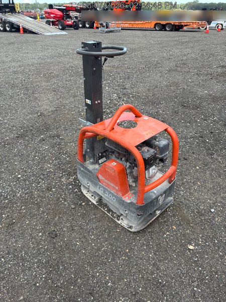 2026 HUSQVARNA LG300